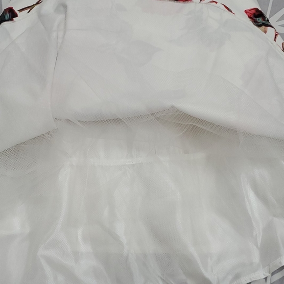 Flower pattern dress - Picture 4 of 5